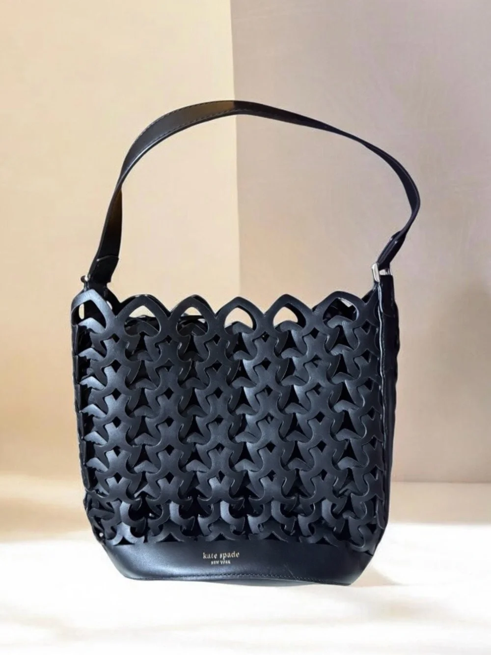 Kate Spade New York ~ Doris Bucket Bag ~ Black ~ Leather ~ Shoulder Bag